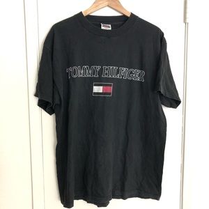 Tommy Hilfiger black graphic T-shirt